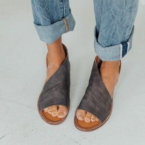 Free People Mont Blanc Sandal in Zinc W/ Box size 38